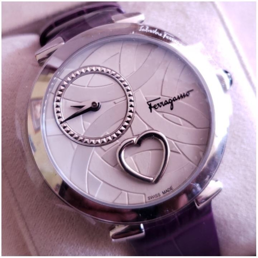Salvatore Ferragamo Ladies Watch - Picture 2 of 10